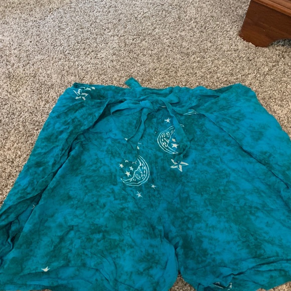 ☔️Cover up wrap shorts for the beach! fun & cute - Picture 2 of 3